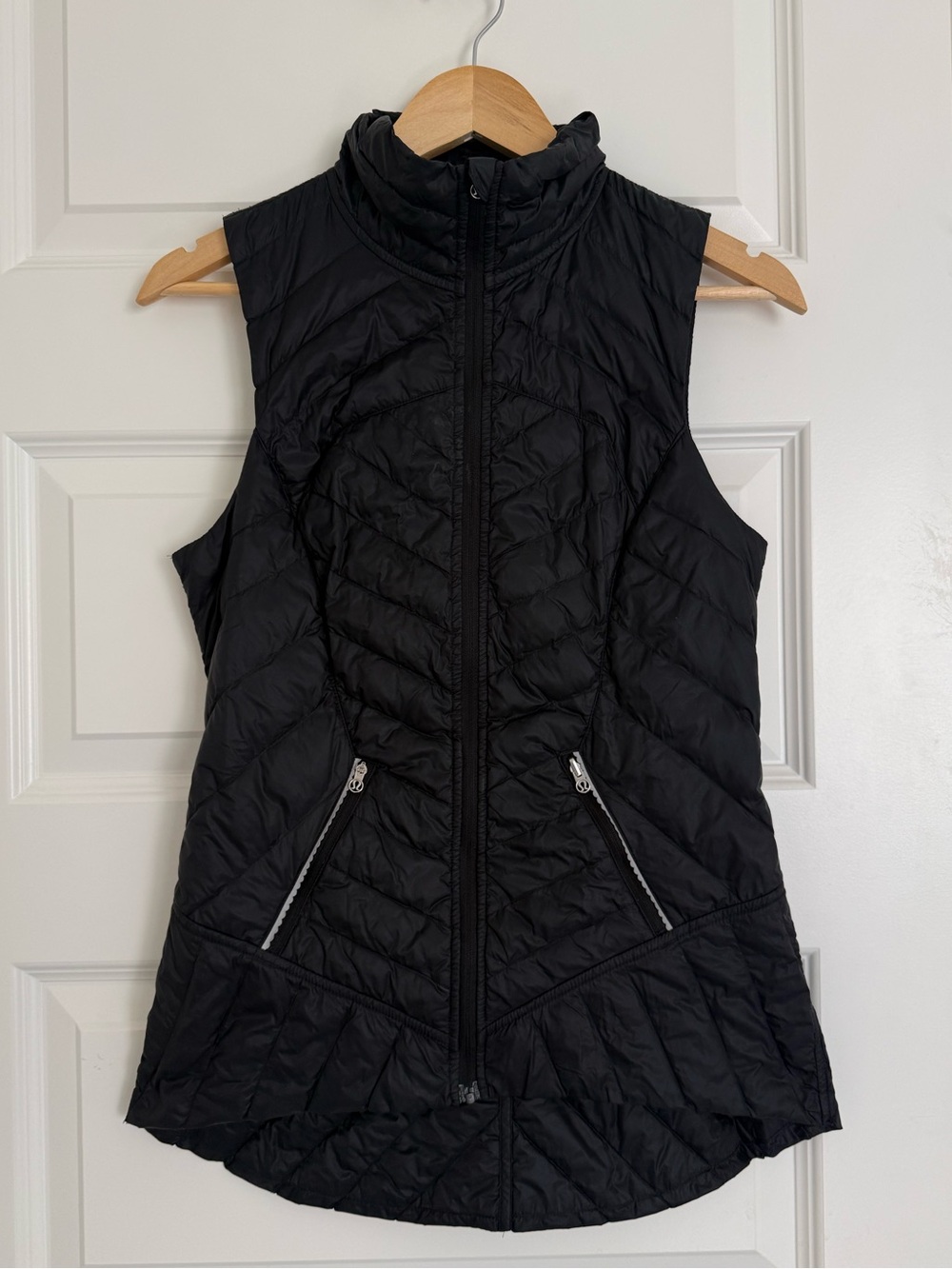 Lululemon Women’s Ride On Cycling Lightweight Quilted Down Vest Black Puffer 6